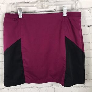 Adidas ClimaCool Golf Skort Magenta & Black Like new Size 8 has 2 back pockets